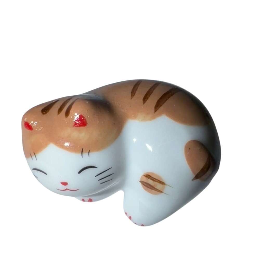 Ceramic Sleeping Cat Figurine White Brown Orange Animal Desk Shelf Decor New‎